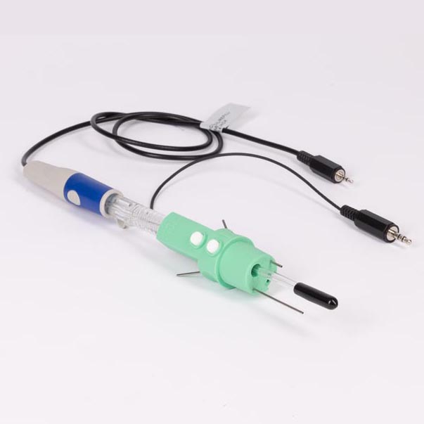 OGI3 culture flask stopper with non-autoclavable pH probe inserted. Cable from temperature probe visible.